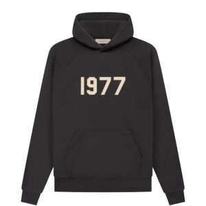 The Signature 1977 Essentials Pullover Hoodie Black